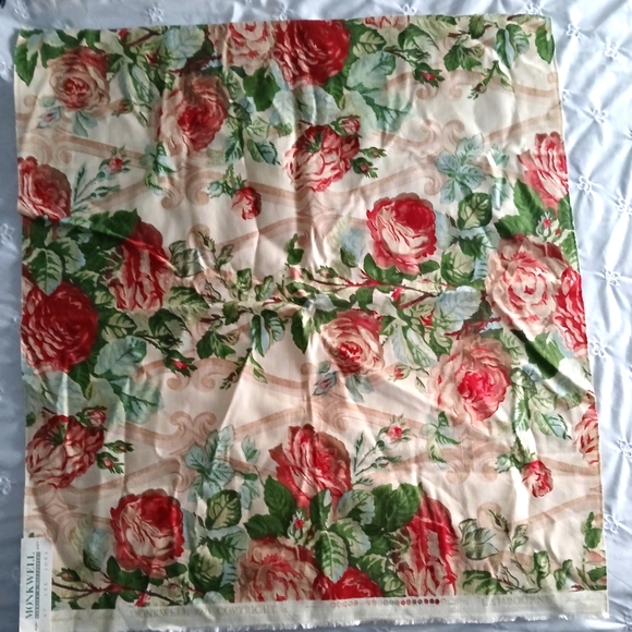 Vintage 1991 Monkwell Lee Jofa Lambourne Red Rose English Green 24"x24" Remnant - Picture 1 of 9